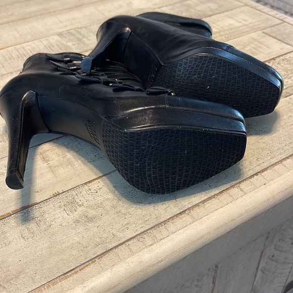 NWOT Stuart Weitzman Stiletto Boots - Picture 5 of 7